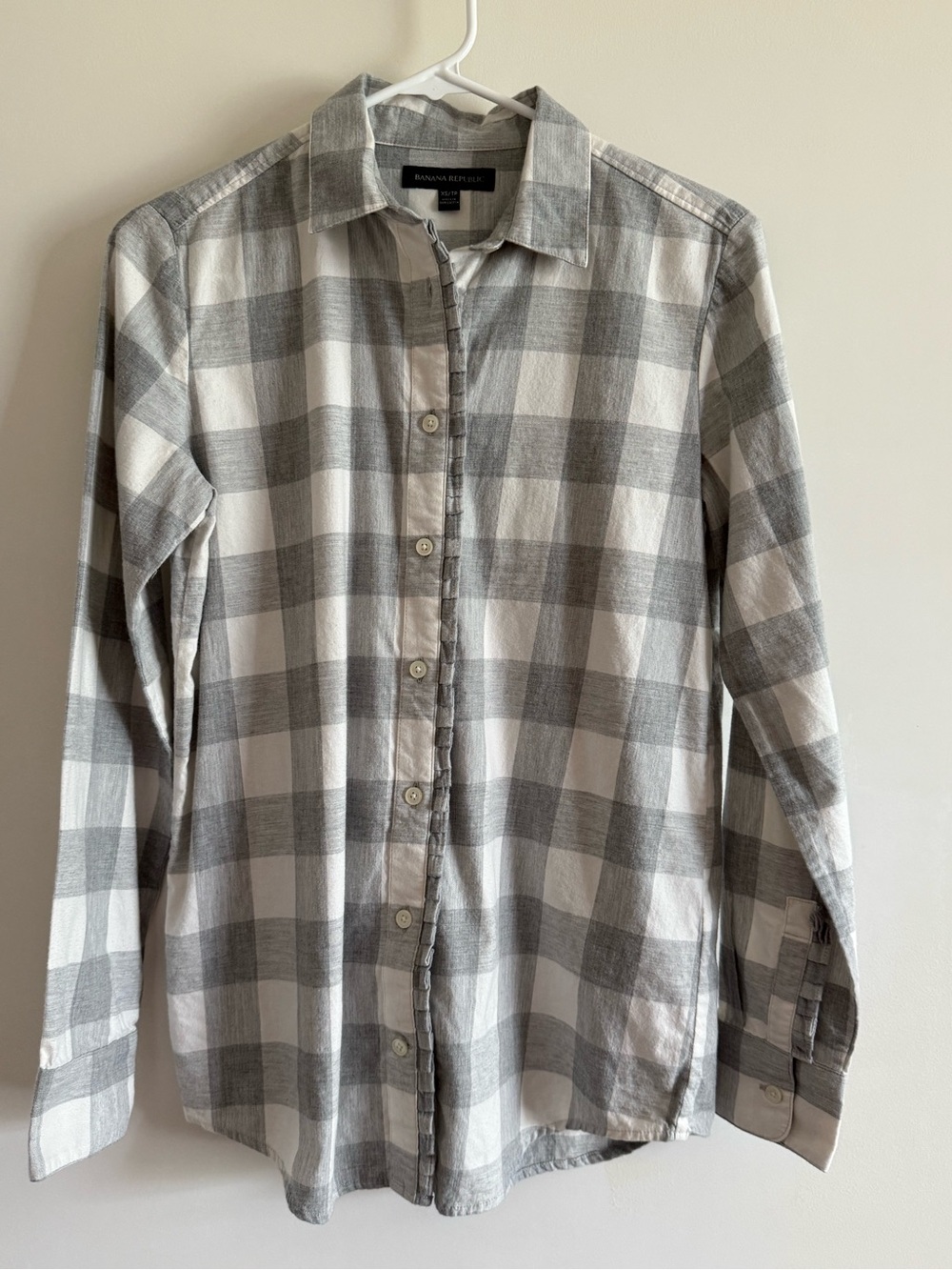 Banana Republic Cotton Buffalo Plaid Ruffle Button-Down Shirt EUC